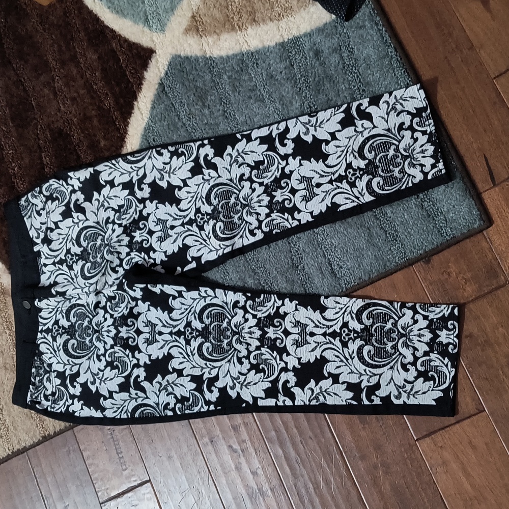 Adorable Chicos Pants - image 1